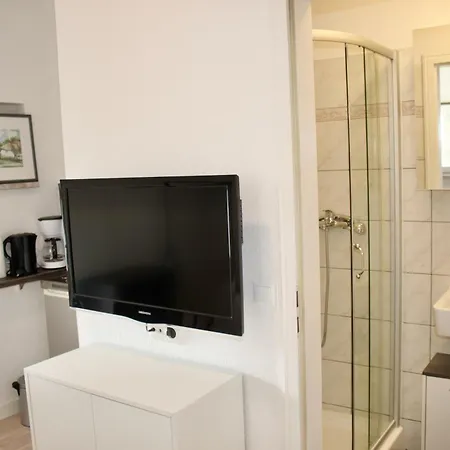 Kleines Aber Feines Apartment In Zentraler Lage - Strandvogtei Sellin Exterior photo